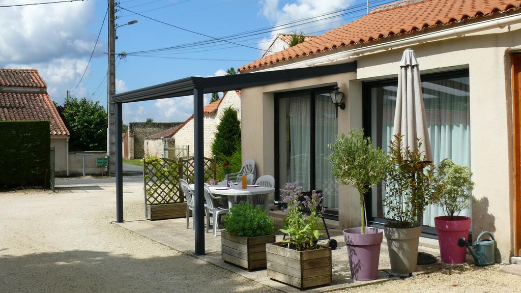 Gite Du Clos De La Vigne Montreuil  Exterior foto