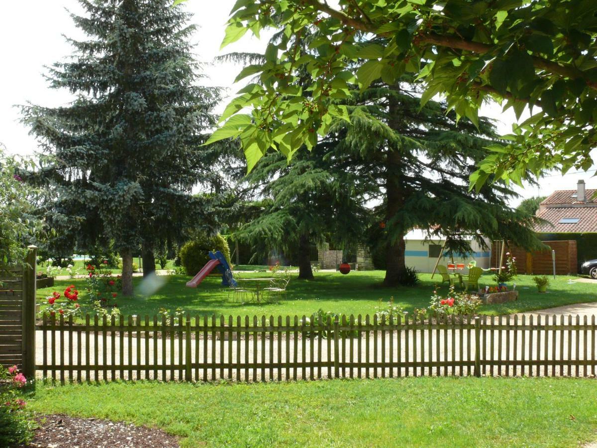 Gite Du Clos De La Vigne Montreuil  Exterior foto